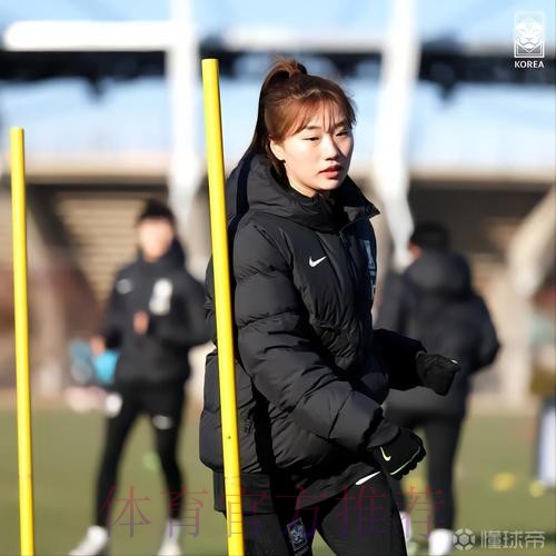 备战亚青赛 中国U-19国家女子足球队赴韩国蔚山展开集训